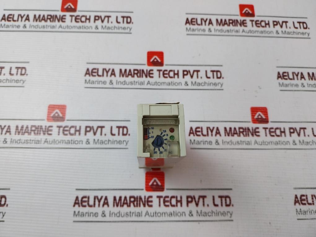 Telemecanique Rht 418F Time Delay Relay 110Vac 50/60Hz