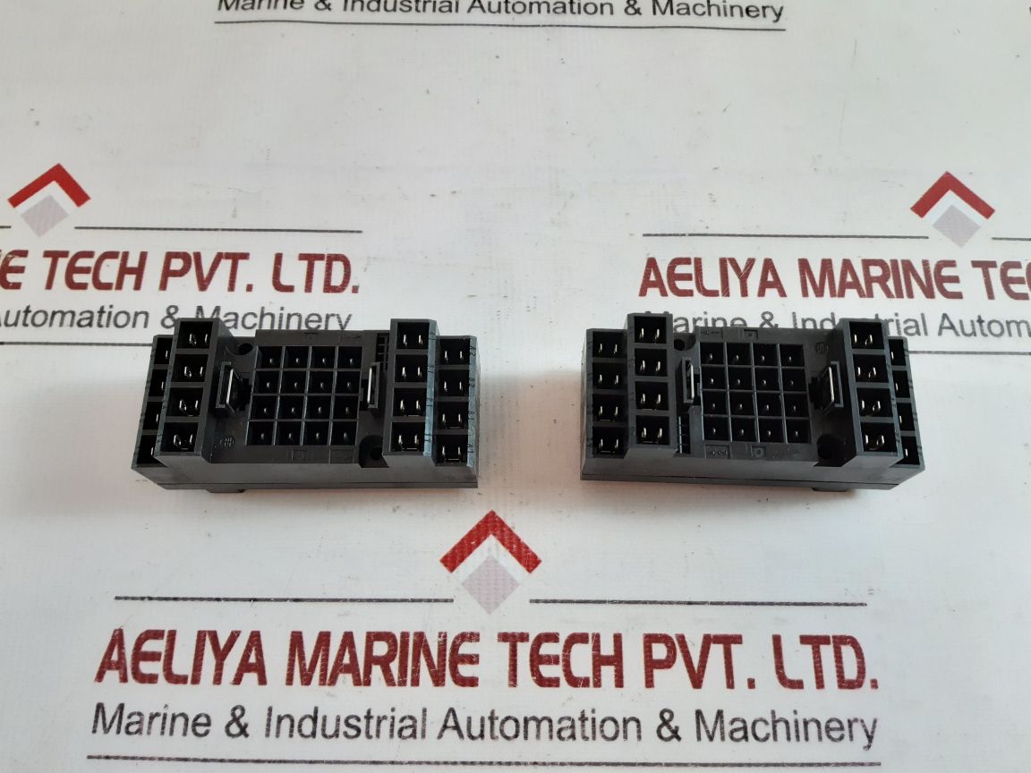 Telemecanique rhz 22 relay base