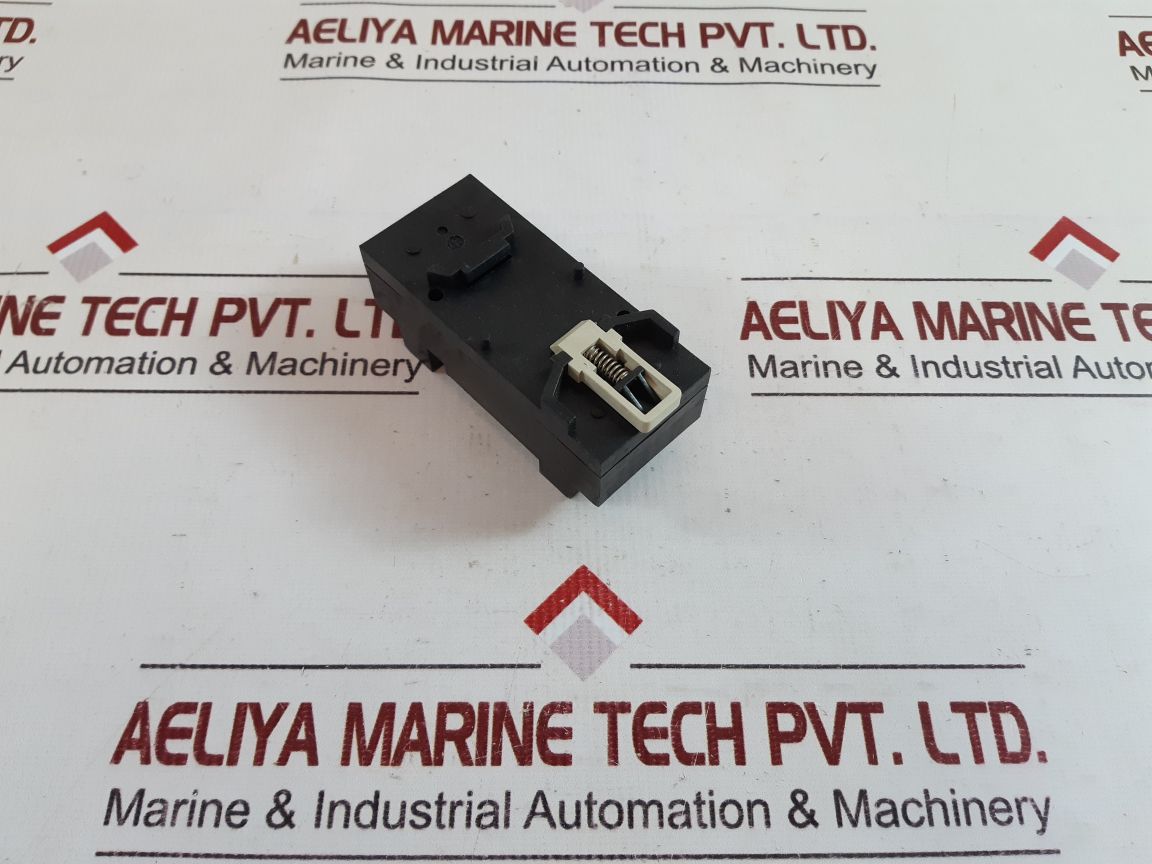 Telemecanique rhz 22 relay base