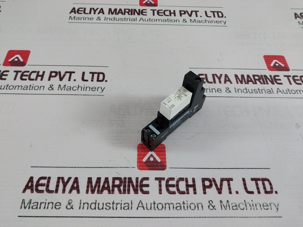Telemecanique Rsze1S35Mba Relay Socket