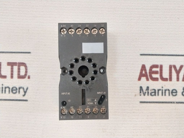 Telemecanique Rumc31P7 Universal Relay With Base 10A/250 Vac 50/60 Hz