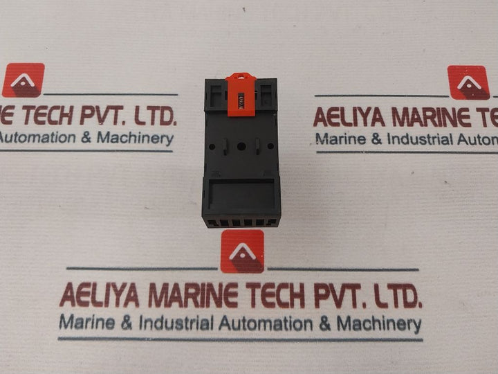 Telemecanique Rumc31P7 Universal Relay With Base 10A/250 Vac 50/60 Hz