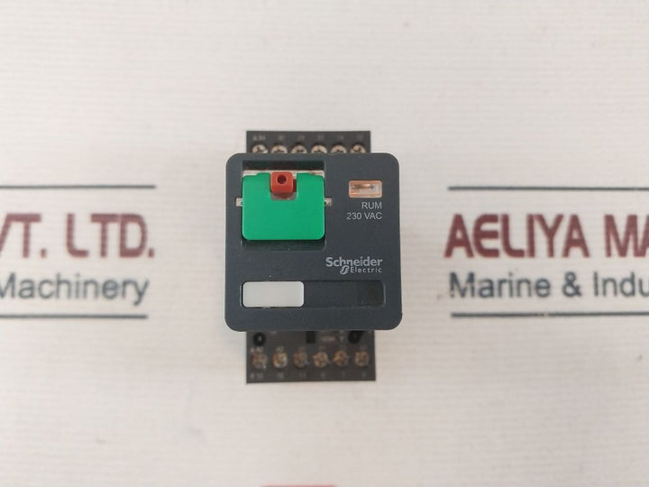 Telemecanique Rumc31P7 Universal Relay With Base 10A/250 Vac 50/60 Hz