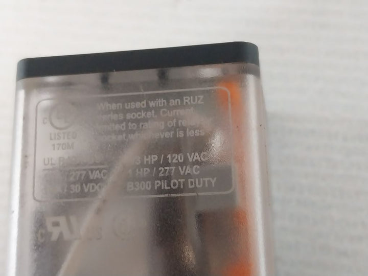 Telemecanique Rumc31P7 Universal Relay With Base 10A/250 Vac 50/60 Hz