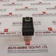Telemecanique Run31A22 Bd Relay With Ruz 1A Socket 10A 50/60Hz
