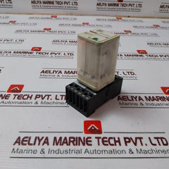 Telemecanique Run31A22 Bd Relay With Ruz 1A Socket 10A 50/60Hz