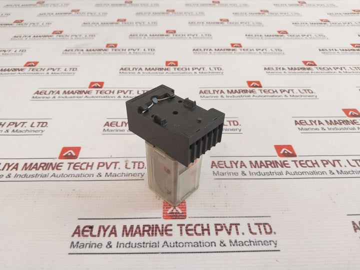 Telemecanique Run 31A21 Bd Relay With Socket 230Vac