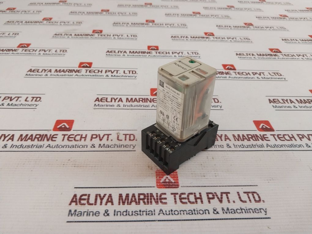 Telemecanique Run 31A22 Bd Relay With Socket 24Vdc 10A