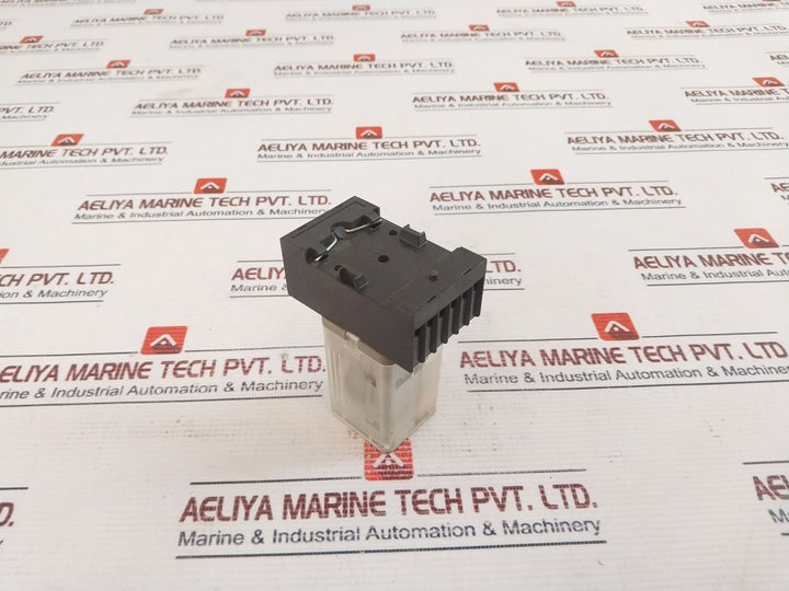 Telemecanique Run 31A22 Bd Relay With Socket 24Vdc 10A