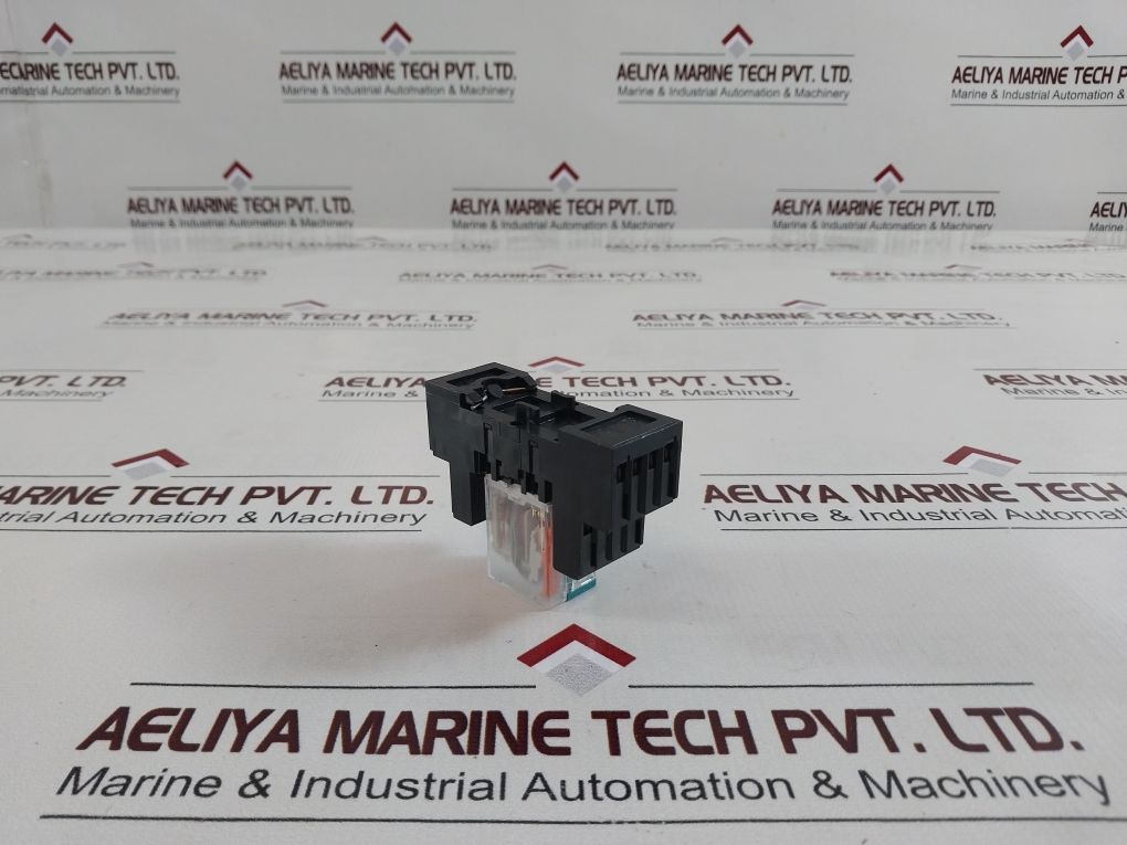 Telemecanique Rxz 7G Relay Socket Base With R4-2314-23-1024-wtl Relay