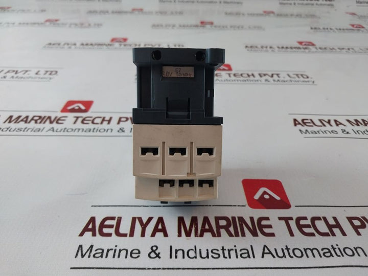 Telemecanique Cad32 E7 Contactor