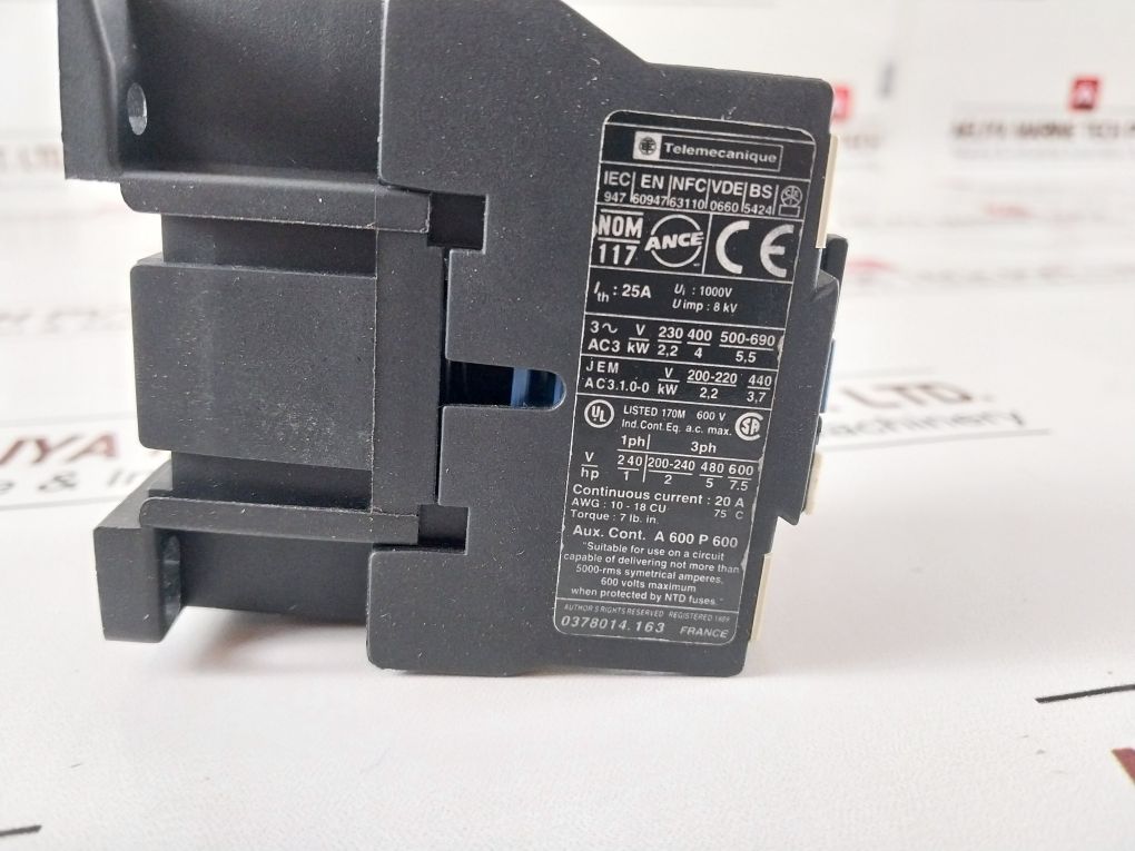 Telemecanique Lc1D0910P5 Contactor