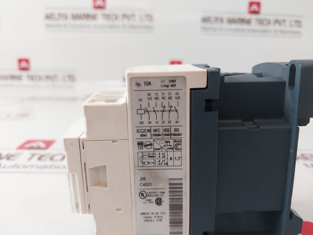 Telemecanique Cad32 P7 Control Relay 230V 50/60Hz