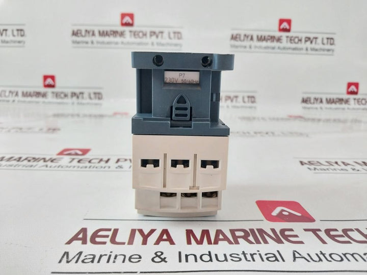 Telemecanique Cad32 P7 Control Relay 230V 50/60Hz