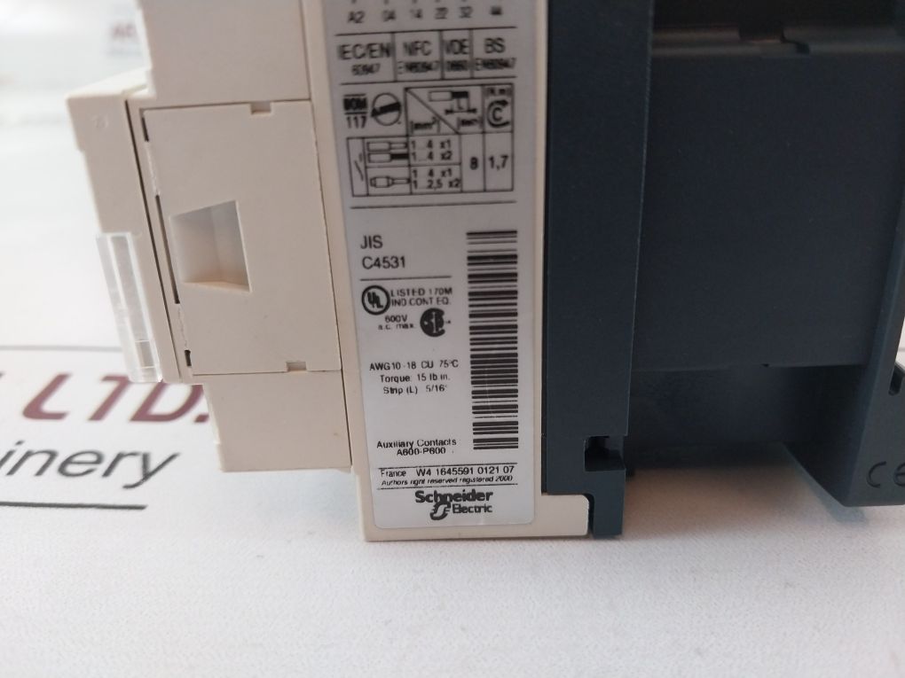 Telemecanique Cad32P7 Control Relay 230V 50/60Z