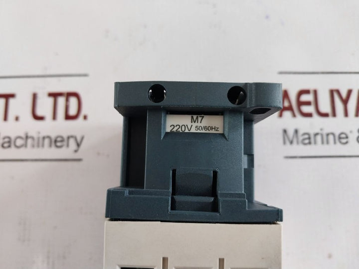 Telemecanique Cad32 M7 Contactor