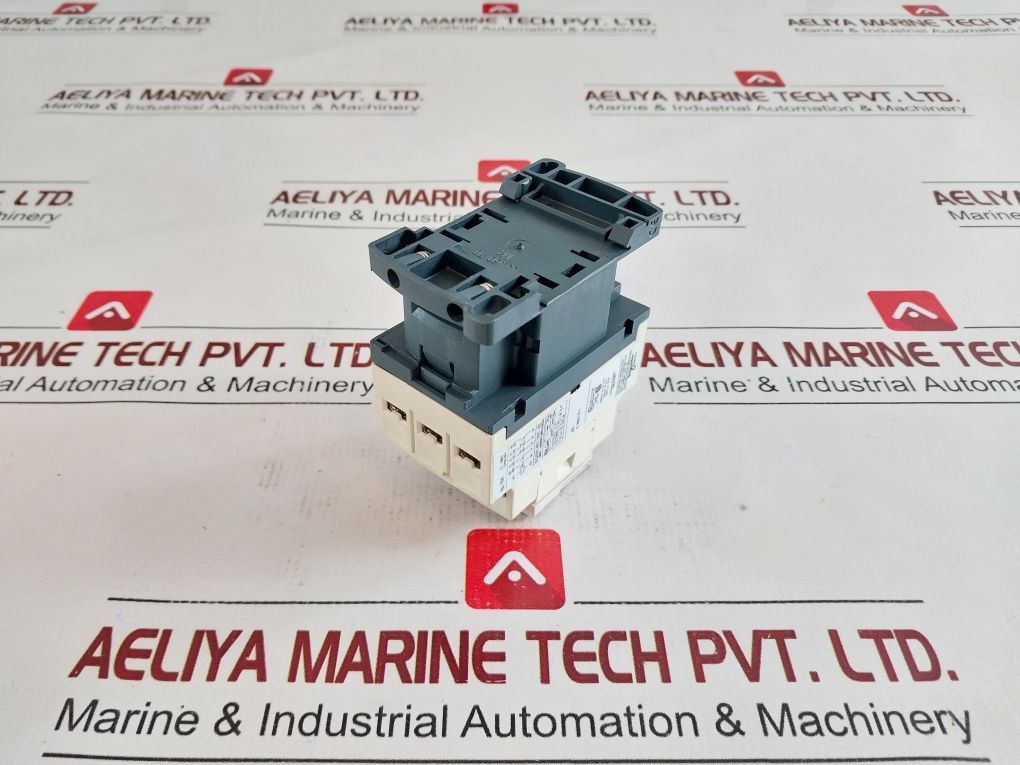 Telemecanique Cad32 M7 Contactor