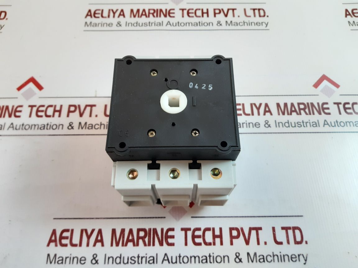 Telemecanique V5 055173 3Pole Isol. Load Break Switch
