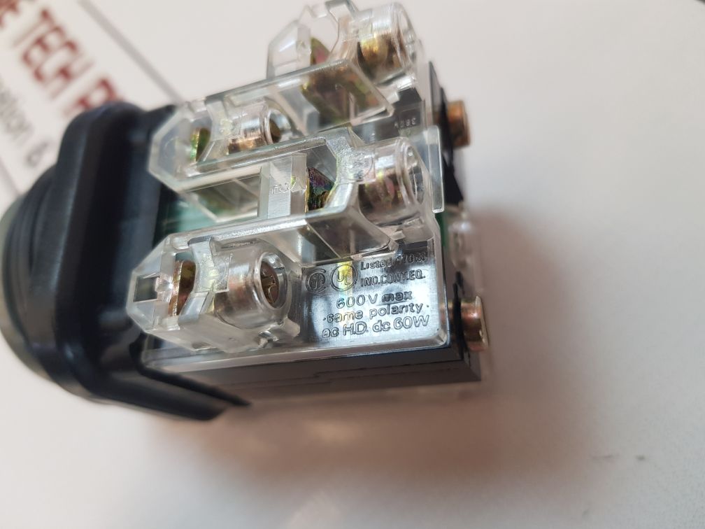 Telemecanique Xb2-mp41 Red Booted Push-button Switch