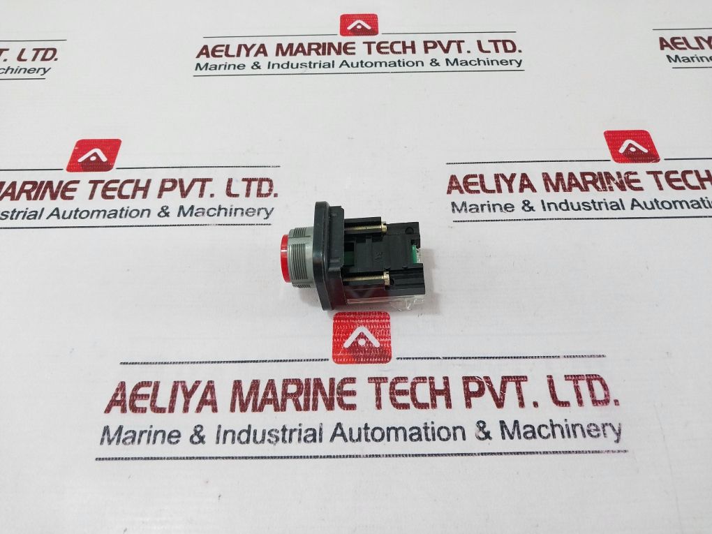 Telemecanique Xb2 Mp21 Push Button Black Incomplete Set 600V