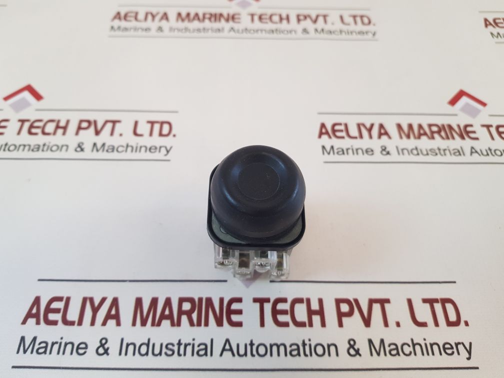 Telemecanique Xb2 Mp22 Booted Push Button Switch