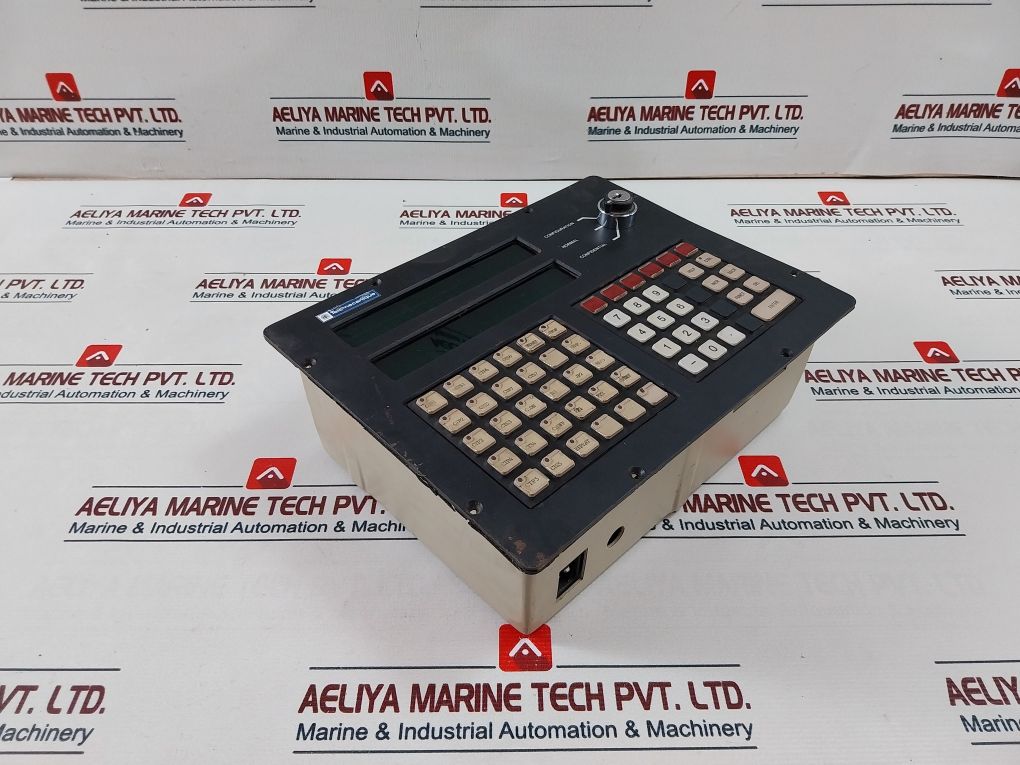 Telemecanique Xbt-c825003 Terminal Operator Panel 220/240V