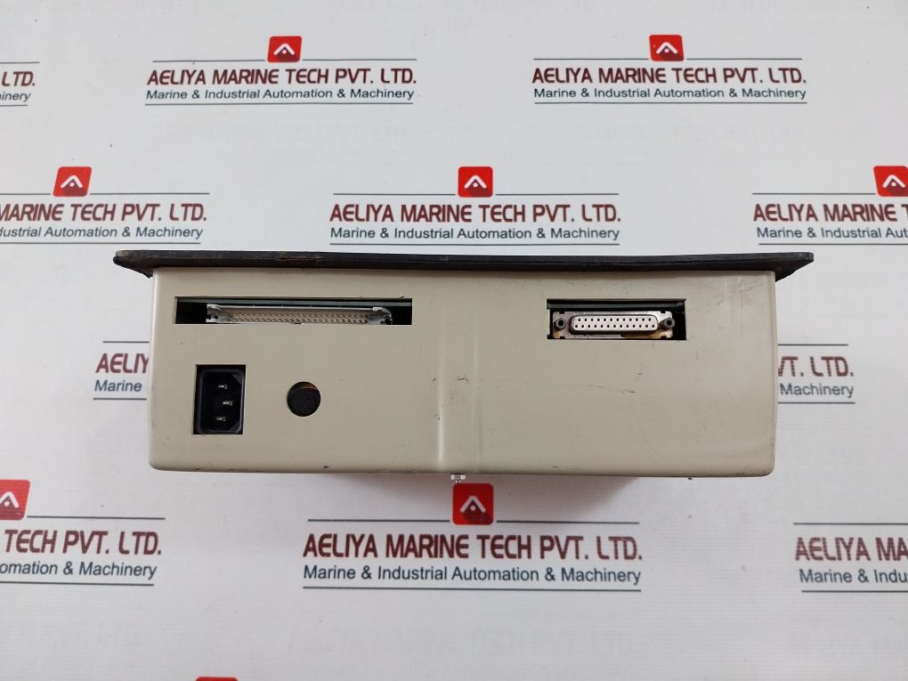 Telemecanique Xbt-c825003 Terminal Operator Panel 220/240V