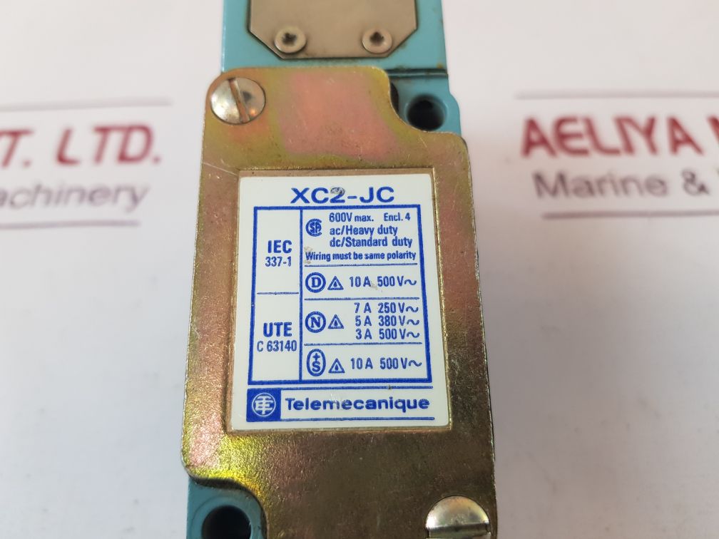 Telemecanique Xc2-jc Limit Switch