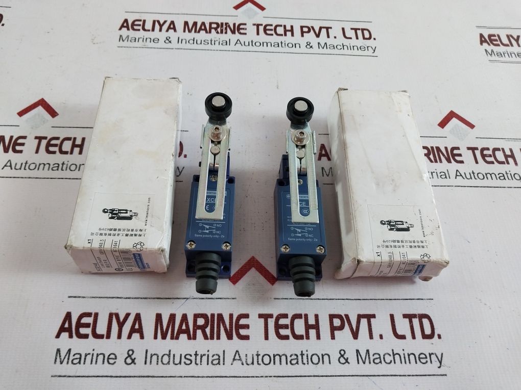 Telemecanique Xce145
