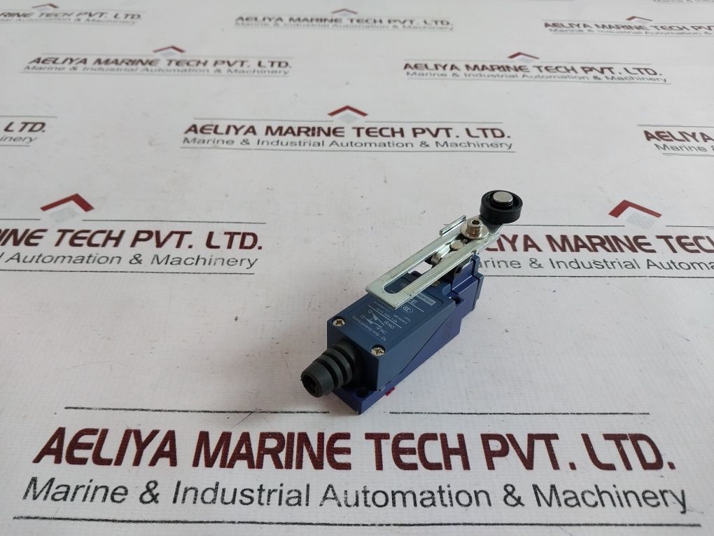 Telemecanique Xce145 Limit Switch