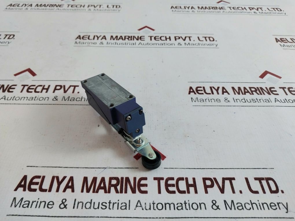Telemecanique Xce145 Limit Switch