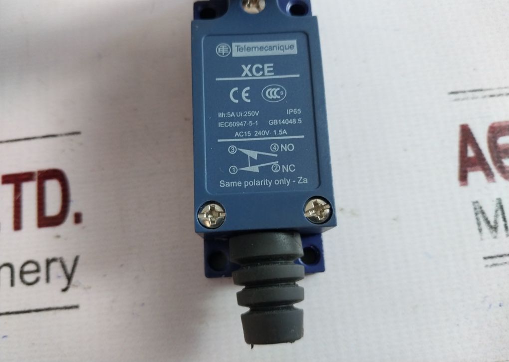 Telemecanique Xce145 Limit Switch
