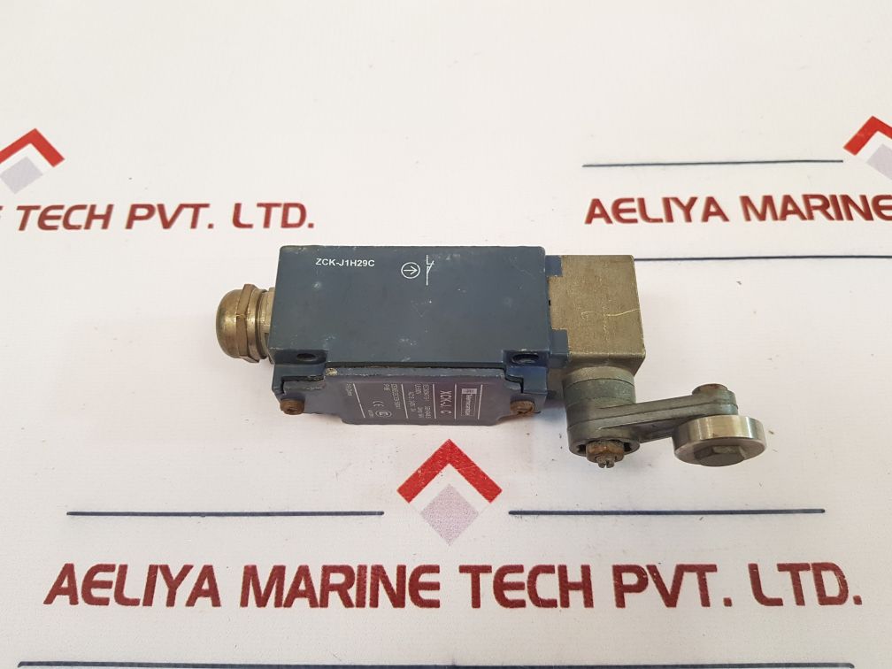 Telemecanique Xck-j.C Limit Switch Zck-e05C