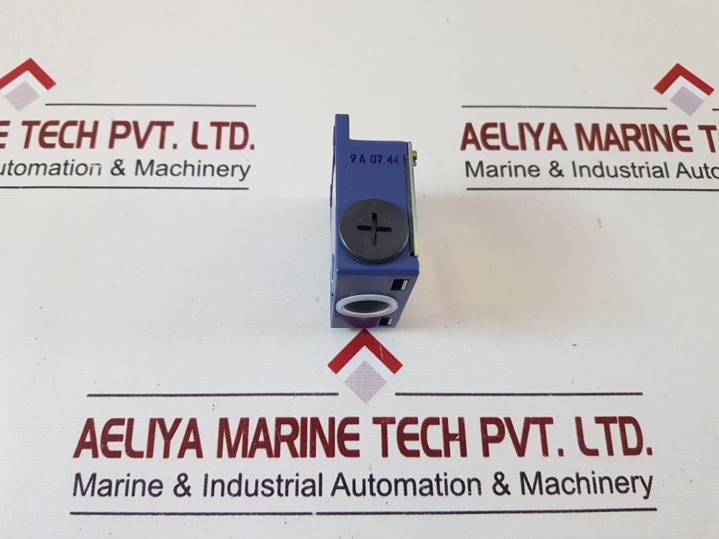 Telemecanique xck m102h29 limit switch xck-m