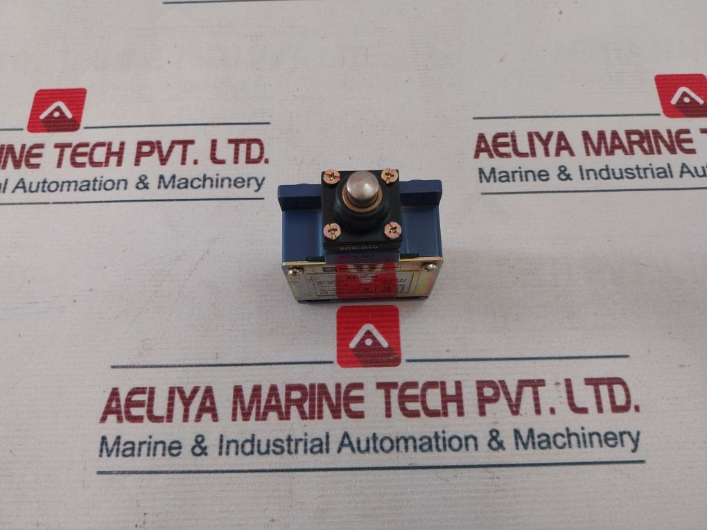 Telemecanique Xck-m110 Limit Switch
