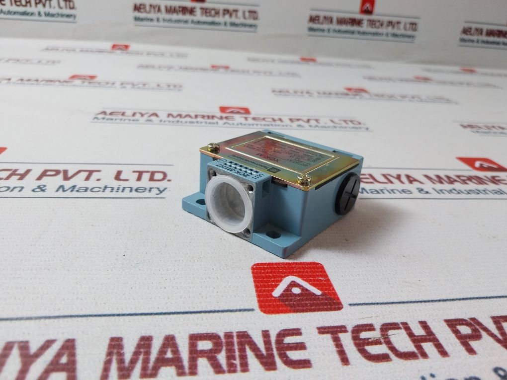 Telemecanique Xck-m Limit Switch 240V Set