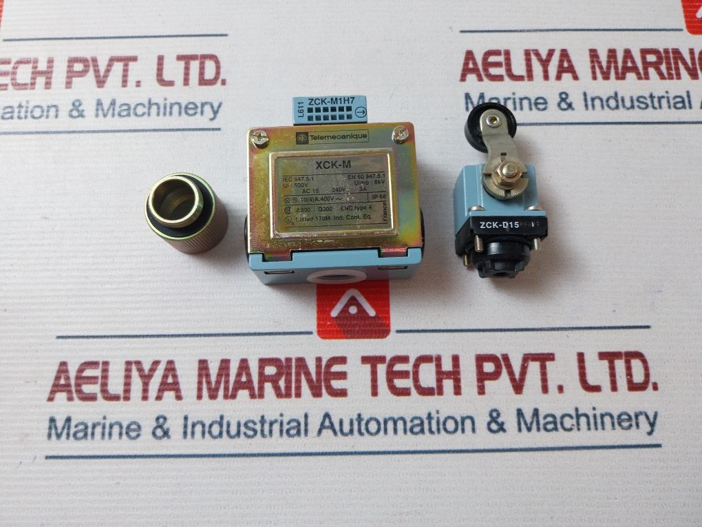 Telemecanique Xck-m Limit Switch 240V Set