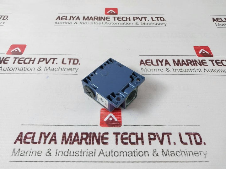 Telemecanique Xckm Limit Switch Ac 15 240V 3A