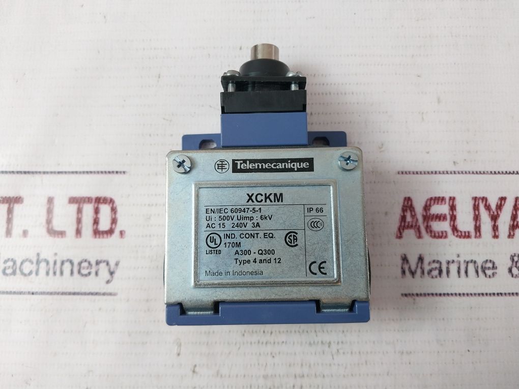 Telemecanique Xckm Miniature Limit Switch