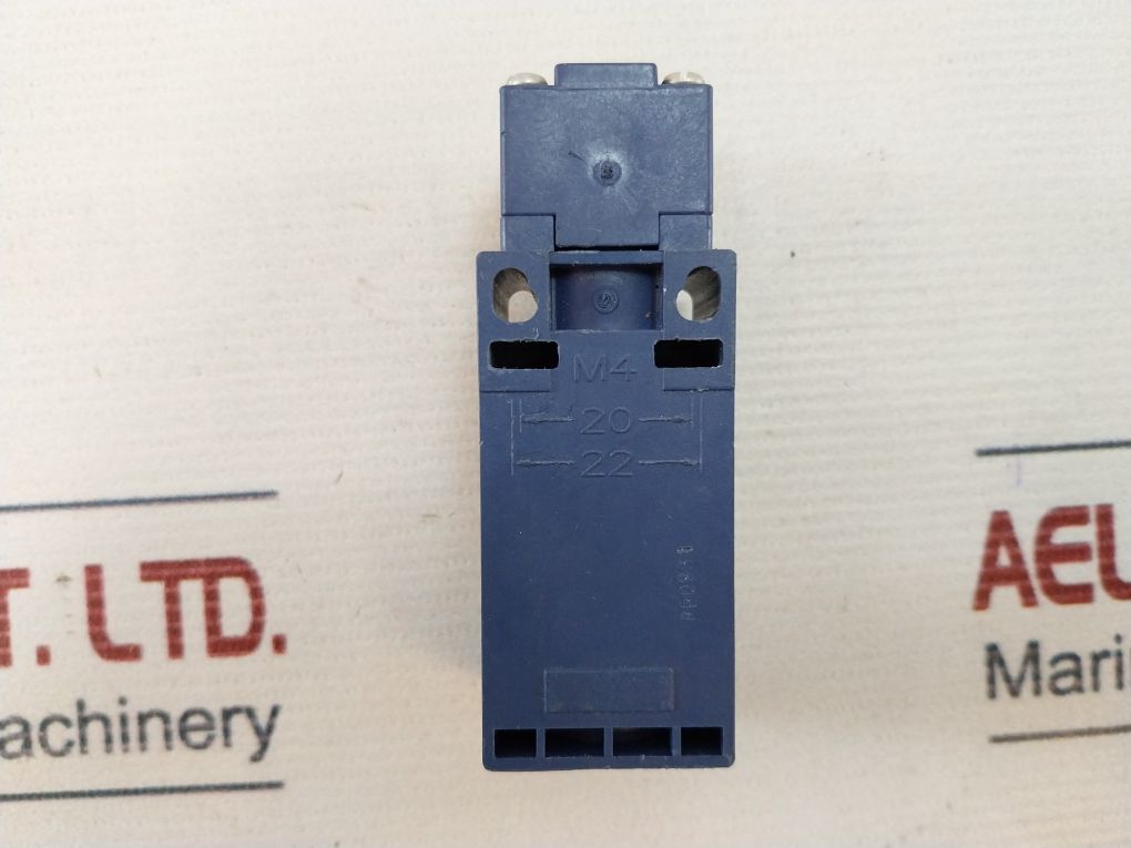 Telemecanique Xckn2101P16 Limit Switch Ip65 10A