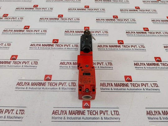 Telemecanique Xcsl567M1 Xcs-l Safety Interlock Switch 250V Ip65