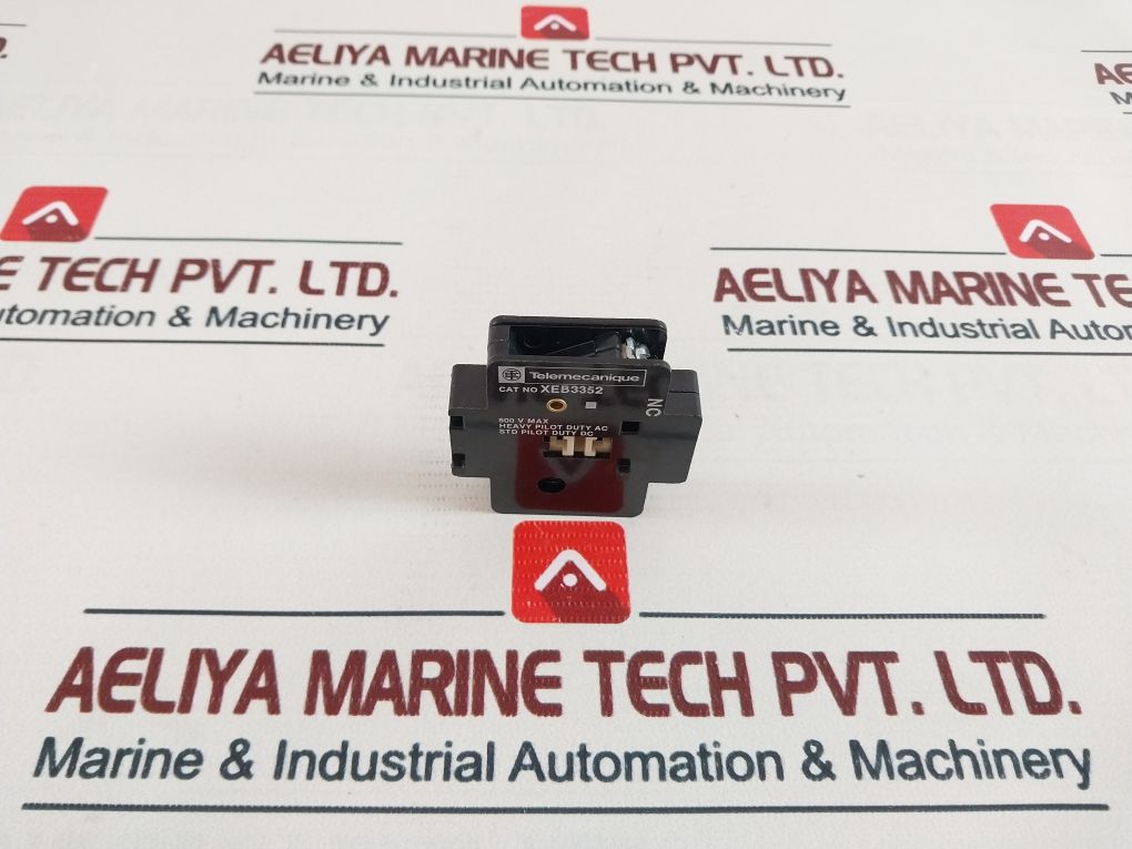 Telemecanique Xeb3352