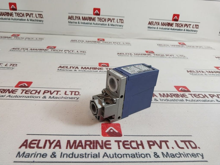 Telemecanique Xmlb020A2S11 Pressure Switch