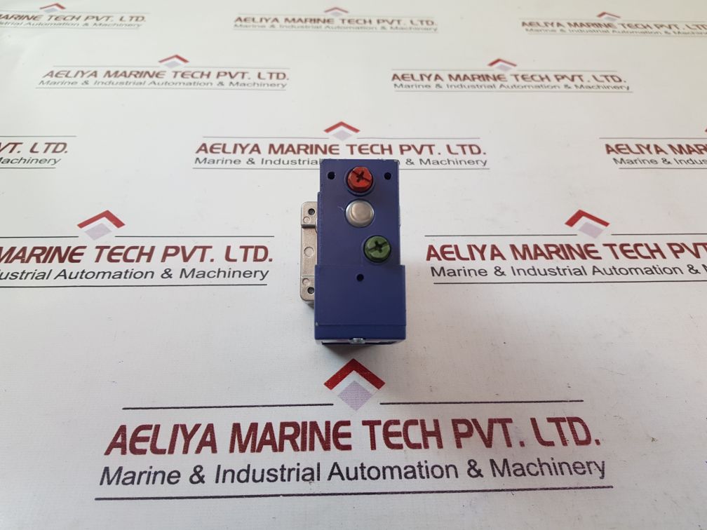 Telemecanique Xmlbm02V2S11 Pressure Switch 630628