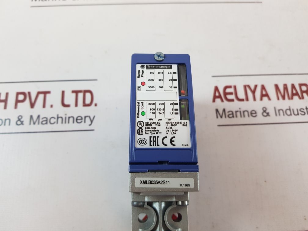 Telemecanique Xmlb035A2S11 Pressure Switch