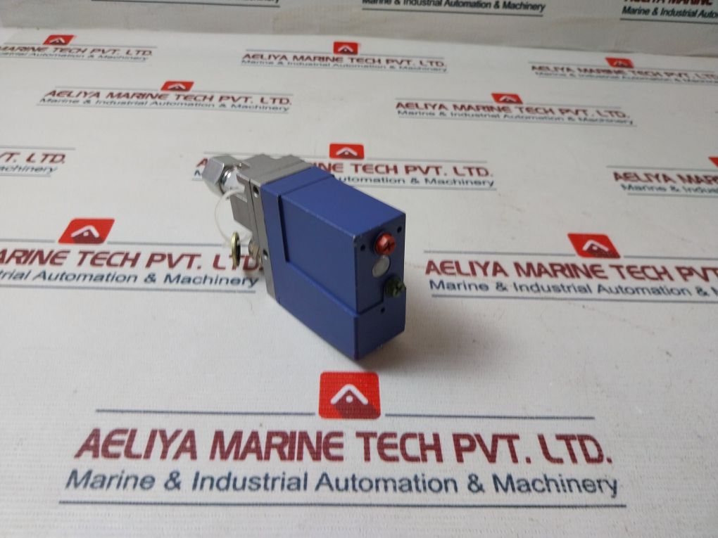 Telemecanique Xmlb300D2S11 Pressure Switch