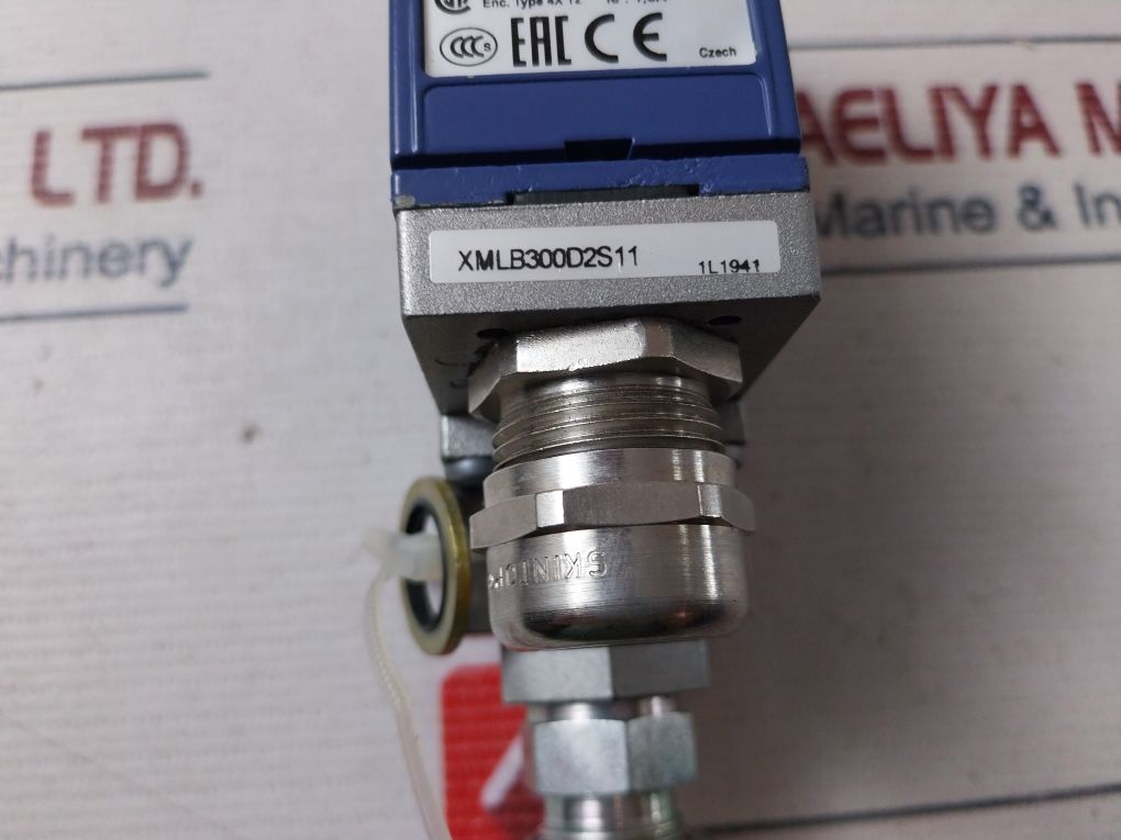 Telemecanique Xmlb300D2S11 Pressure Switch