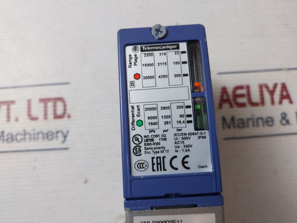 Telemecanique Xmlb300D2S11 Pressure Switch