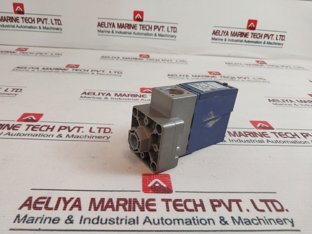 Telemecanique Xmlbm02V2S11 Nautilus Vacuum Switch