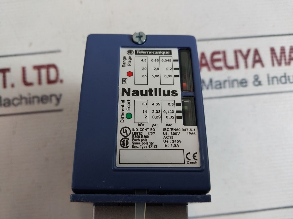 Telemecanique Xmlcl35R2S11 Pressure Switch 